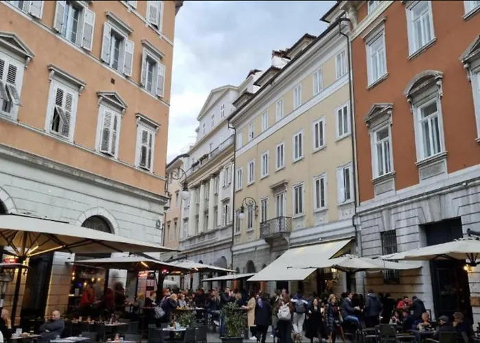 Piazza Unita D'italia - Free Wifi * Triëst